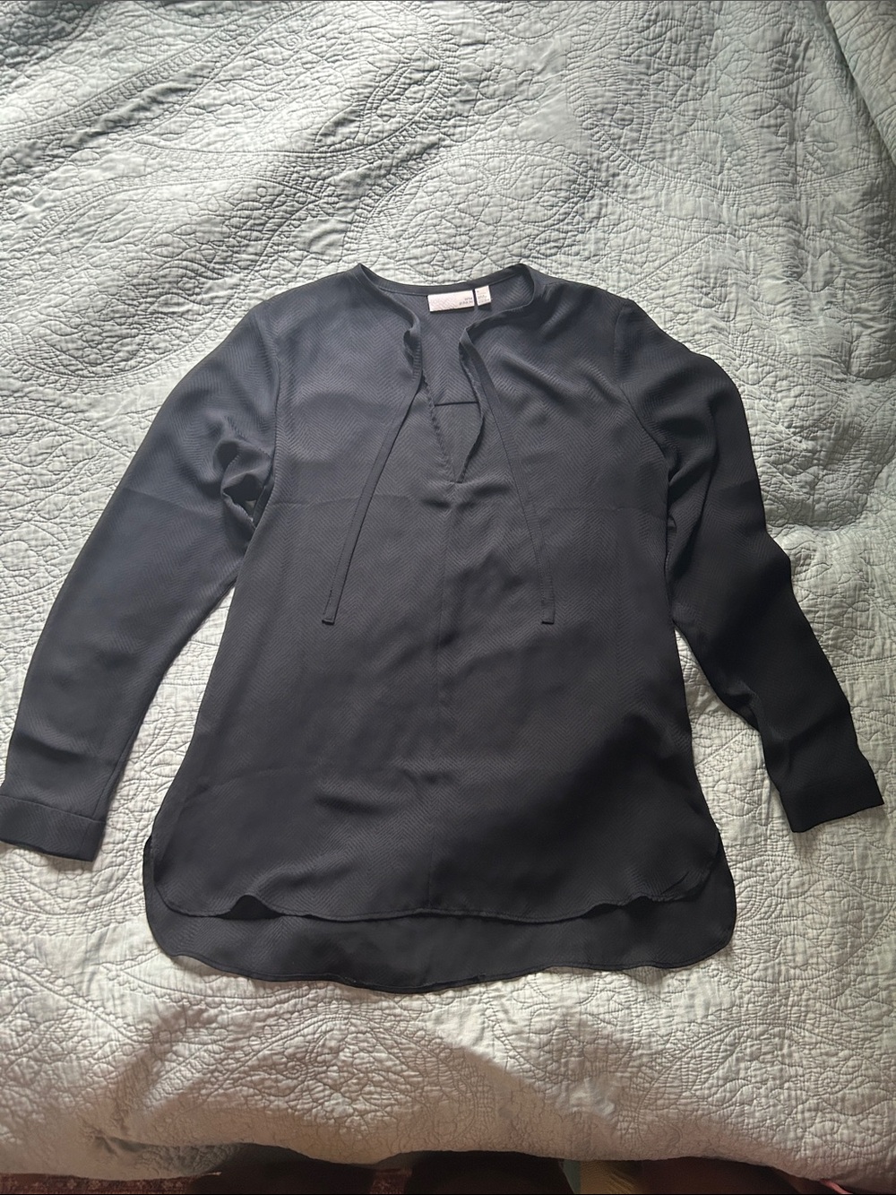 14th & Union Black Long-Sleeve Tie-Neck Blouse S